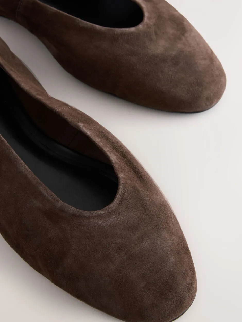 Lage Schoenen*Next Chocoladebruin suède - Leren ballerina met ronde neus
