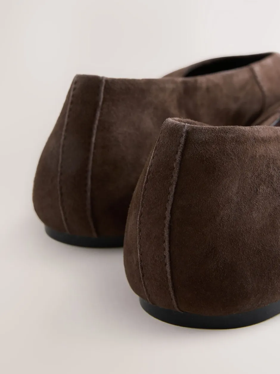 Lage Schoenen*Next Chocoladebruin suède - Leren ballerina met ronde neus