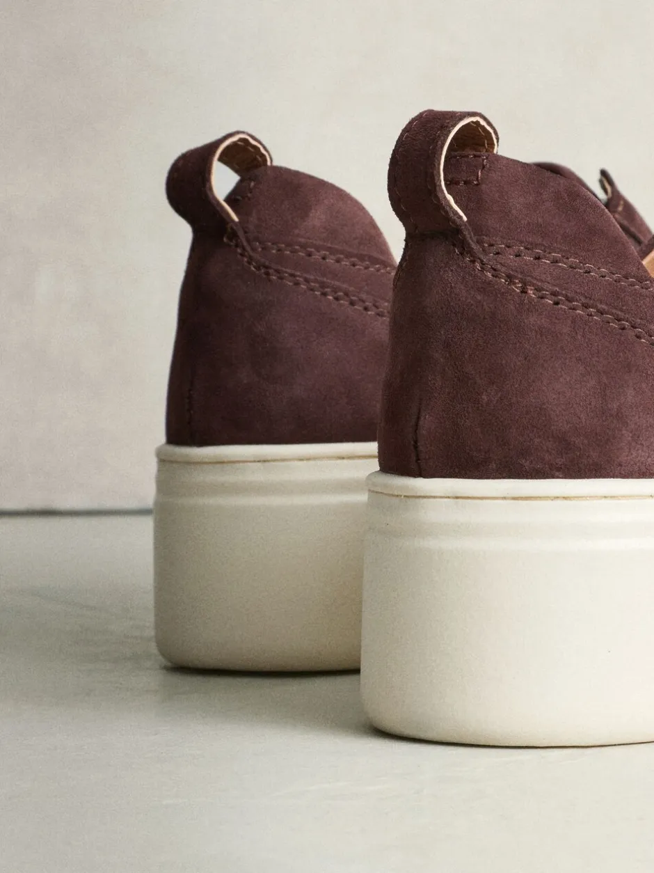 Sneakers|Next - Signature leren sneakers met dikke plateauzolen en sleehak Chocoladebruin suède