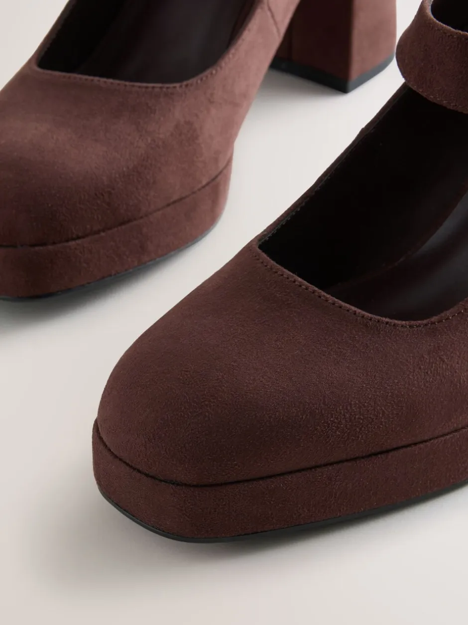 Schoenen Met Hakken|Next - Forever Comfort® Brogue Mary Jane Platform Blokhakken met Plateauzool Chocoladebruine microvezel