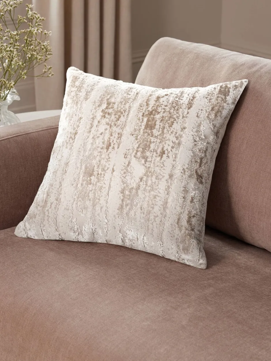Kussentjes En Plaids|Kussentjes En Plaids|Next Collection Luxe Fem Chic Velvet Abstract Cushion Medium naturel