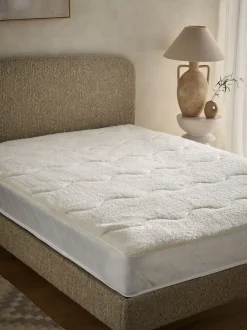 Dekbedden En Kussens*Next Cosy Fleece Reversible Mattress Protector