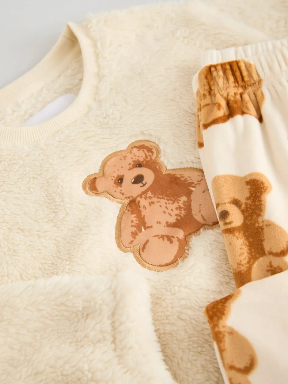 Nachtkleding En Pyjama's|Pyjama's*Next Cream Bear Applique - Fleece Pyjamas Set (12mths-16yrs)