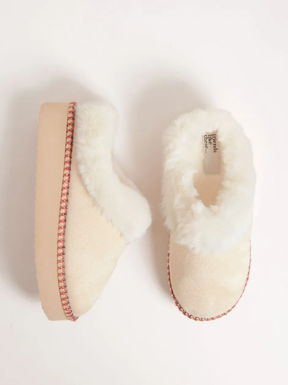 Pantoffels|Friends Like These - Faux Fur Cuff Embroidered Tape Nightwear Mule Slippers Crème
