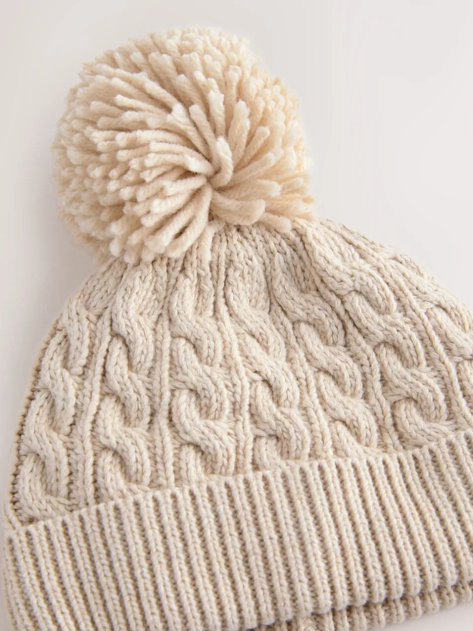 Mutsjes En Antikrabwantjes*Next - Gebreide kabel Beanie-muts met pompom Crème