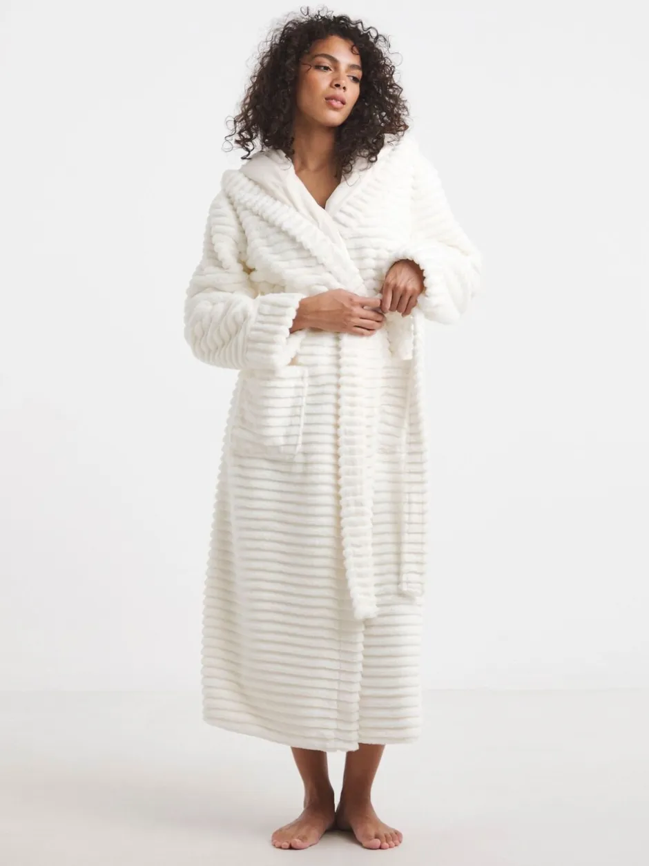 Badjassen|Simply Be - Pretty Secrets Luxury Maxi Gown Crème