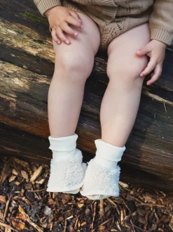 Boots|The Little Tailor - - Sherpa-fleece babylaarsjes met donzige voering Crème