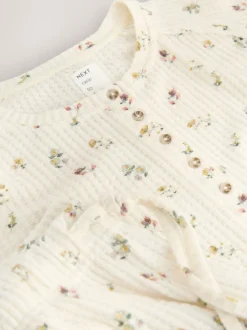Pyjama's|Loungewear*Next Crème gebloemd - Gezellige pyjama met wafeldessin en lange mouwen