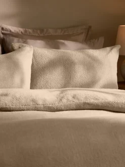 Beddengoedsets En Dekbedovertrekken|Next Dekbedovertrek- en kussensloopset van teddy fleece