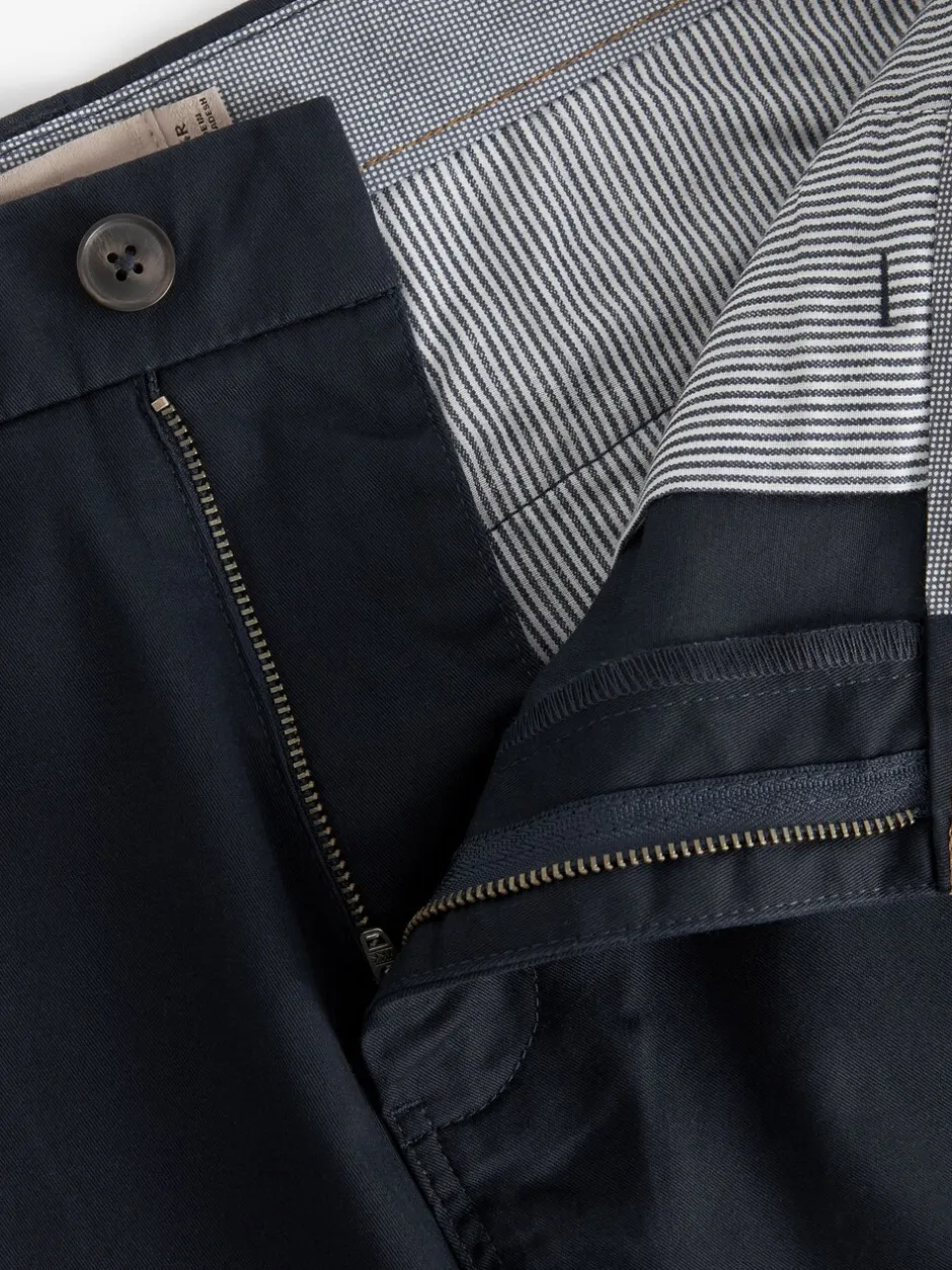 Shorts|Next Donkerblauw - Straight fit - Chinoshort met stretch