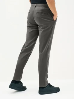 Broeken En Chino's|Next Donkergrijs - Standaard toelopende pasvorm - Stretchy chino