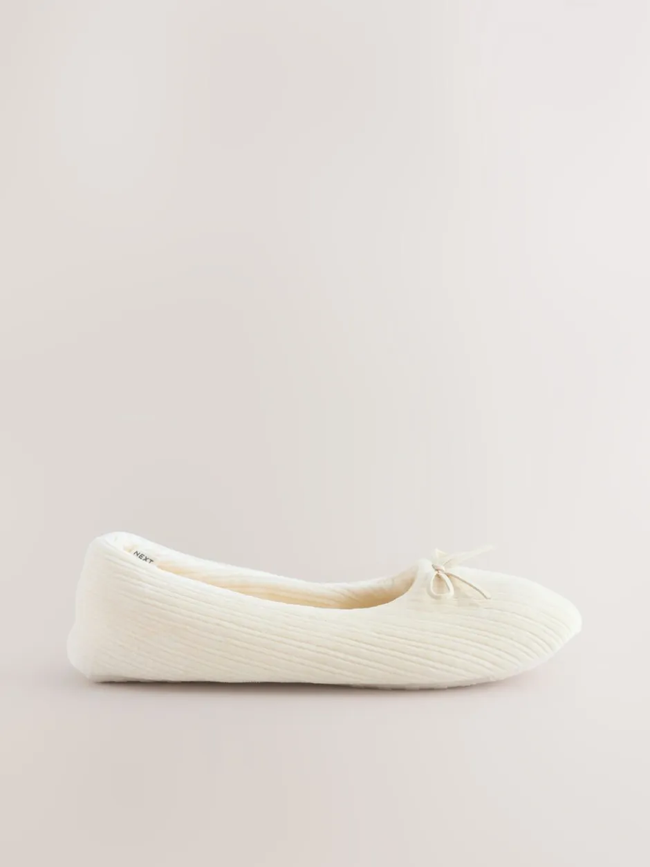 Pantoffels|Next - Velours corduroy balletschoentjes Ecru