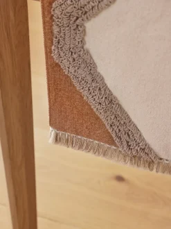 Tafellinnen En Placemats |Next Farah Tufted Kitchen Table Runner