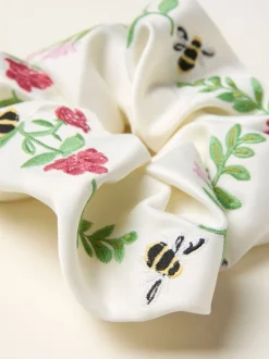 Haaraccessoires|Fat Face FatFace Floral Bee Embroidered Scrunchie