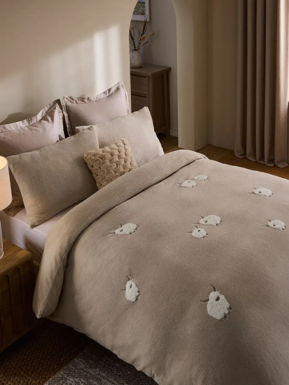 Beddengoedsets En Dekbedovertrekken|Next Fleece tufted dekbedovertrek en kussensloopset Hamish