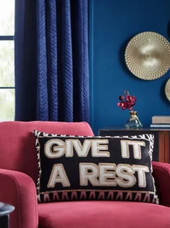 Kussentjes En Plaids|Kussentjes En Plaids*Next Fluwelen kussen met Give It A Rest-slogan