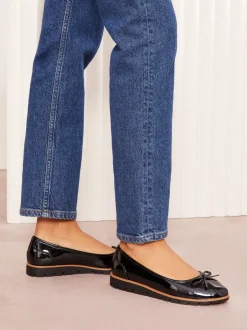 Ruimvallend En Extraruimvallend|Lage Schoenen*Friends Like These Comfortabele Platte Ballerina's van Imitatie Lakleer