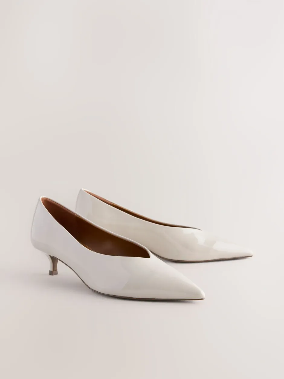Ruimvallend En Extraruimvallend|Schoenen Met Hakken|Next - Puntige lage naaldhakken schoenen Gebroken wit