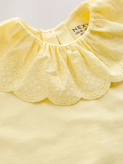 T-Shirts*Next - Short Sleeve Broderie Collar Top (3mths-7yrs) Geel