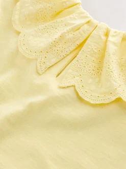 T-Shirts*Next - Short Sleeve Broderie Collar Top (3mths-7yrs) Geel