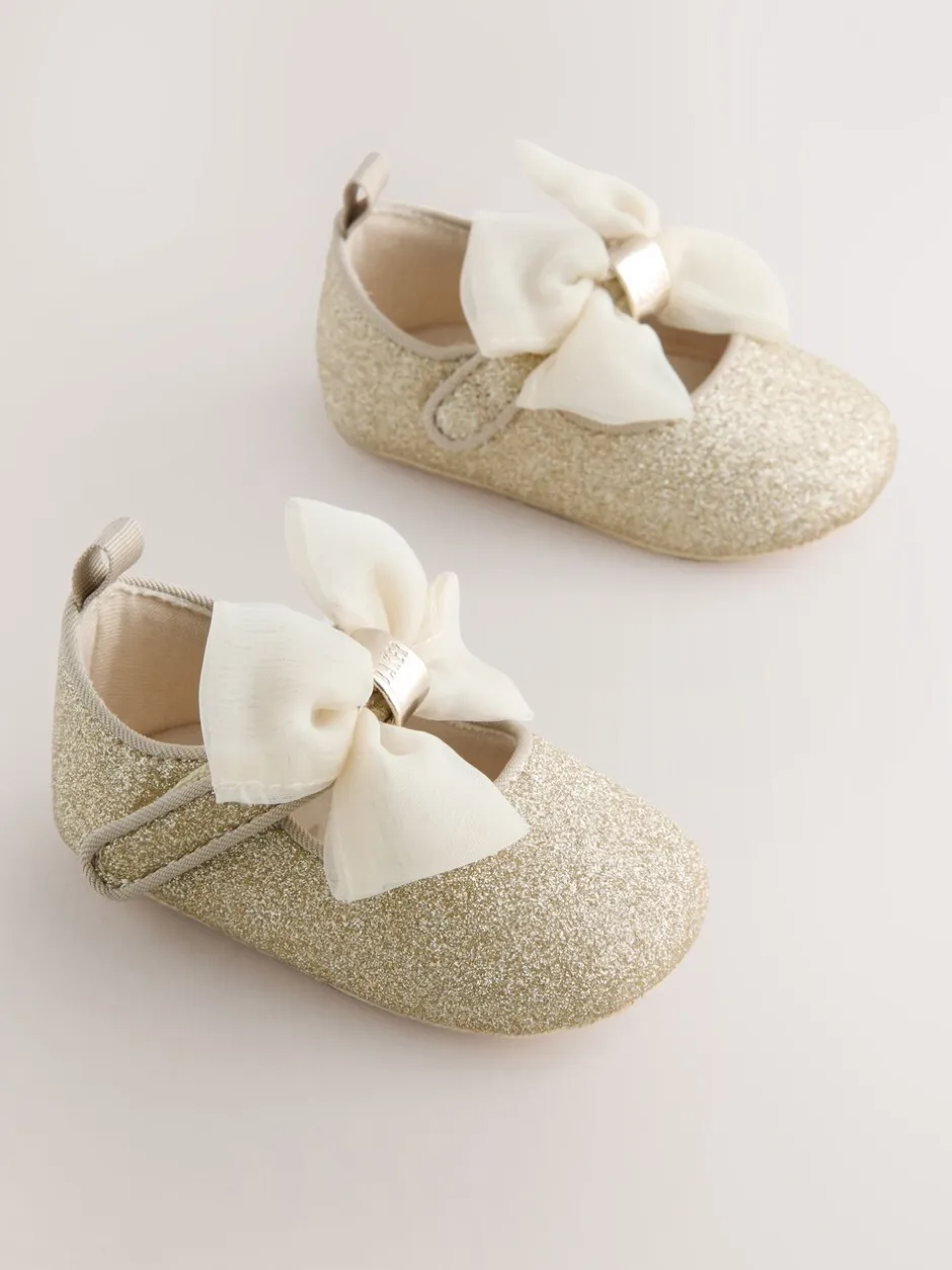 Gelegenheidskleding|Baker by Ted Baker Goud - babyslofjes met strik voor meisjes