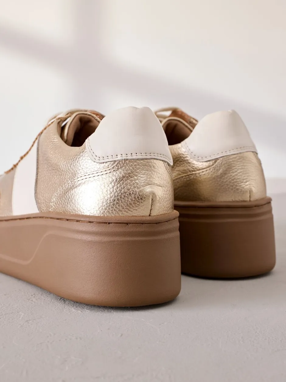 Sneakers|Next - Signature premium leren sneakers met veters en grove sleehak Goud