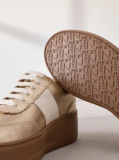 Sneakers|Next - Signature premium leren sneakers met veters en grove sleehak Goud