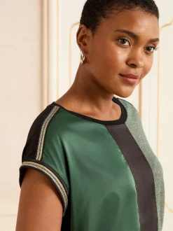 Blouses En Overhemden|Tops En T-Shirts*Love & Roses Green and Black Embellished Cuff Satin Front - Satin Front V-Neck Short Sleeve Top