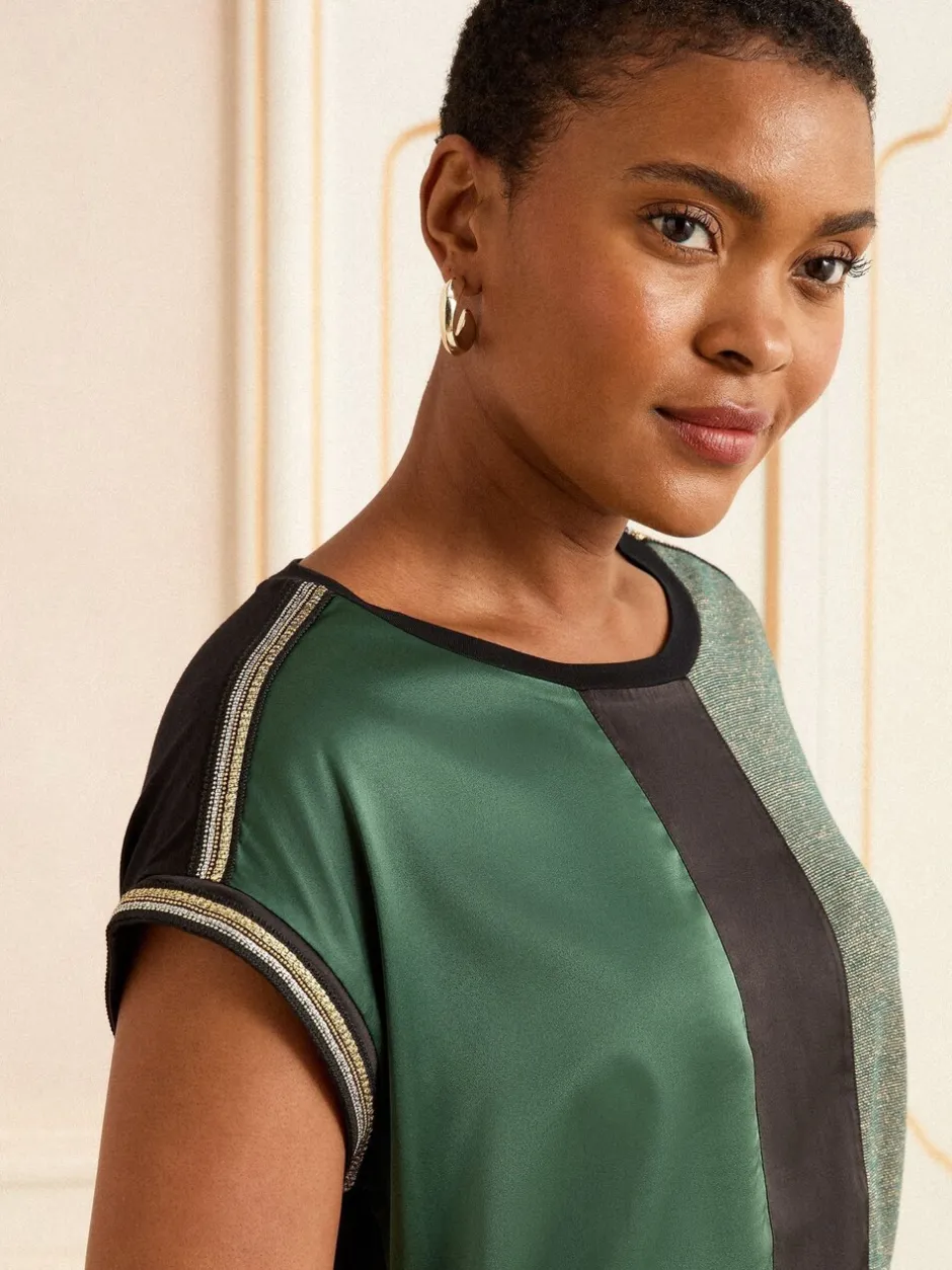 Blouses En Overhemden|Tops En T-Shirts*Love & Roses Green and Black Embellished Cuff Satin Front - Satin Front V-Neck Short Sleeve Top