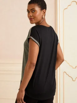 Blouses En Overhemden|Tops En T-Shirts*Love & Roses Green and Black Embellished Cuff Satin Front - Satin Front V-Neck Short Sleeve Top