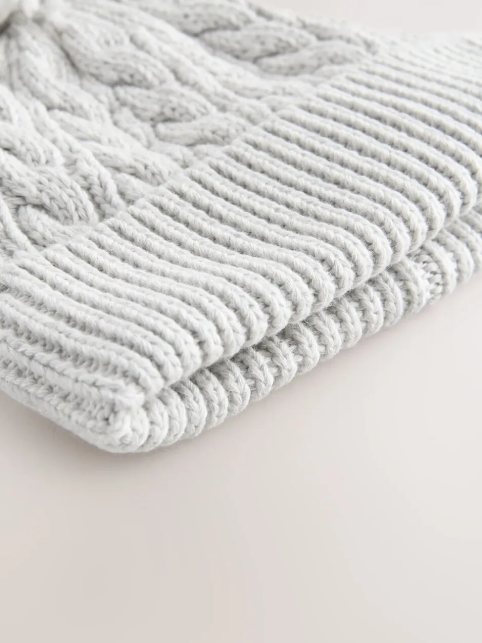 Mutsjes En Antikrabwantjes|Next - Gebreide kabel Beanie-muts met pompom Grijs