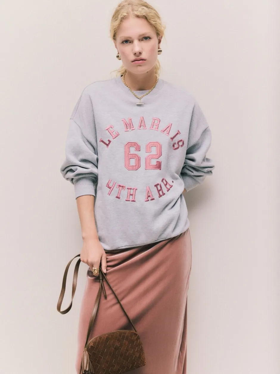 Hoody's En Sweatshirts*Next Grijs - Grafisch satijnapplicatie 'Le Marais' City sweatshirt met lange mouwen en ronde hals