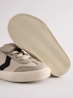 Sneakers*Next - Sneakers met klittenbandsluiting en elastische veters Grijs