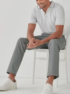 Broeken En Chino's|Next - Straight fit - Zachte chino met print en riem Grijs