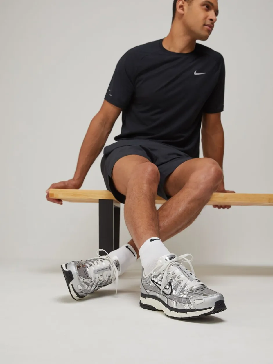 Sneakers|Sportkleding|Nike Grijs/zilver - P-6000 sneakers