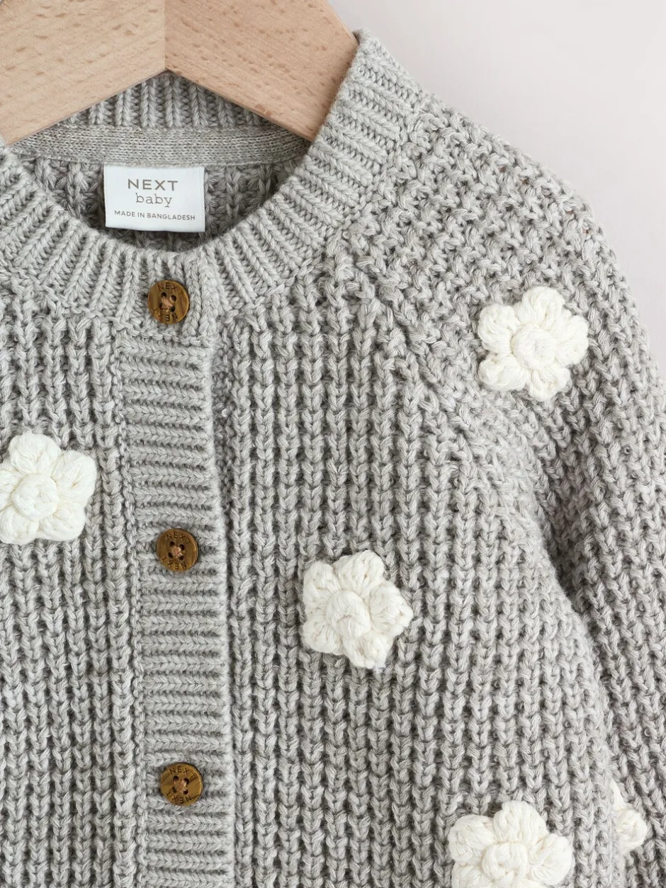Gebreide Kleding|Next - Gebreid babyvest (0 mnd- 3 jr) Grijze gehaakte bloemen