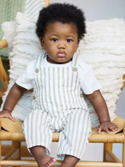 Jumpsuits En Playsuits*The Little Tailor - Baby Woven Dungarees and T-Shirt Set Groen