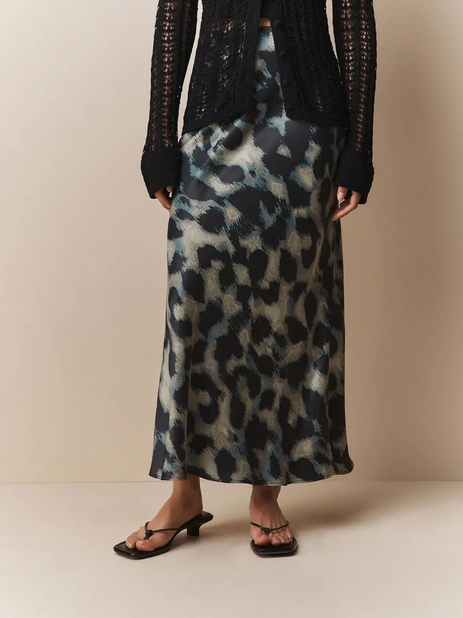 Rokken*Next - Satijnen midirok Groen met dierenprint