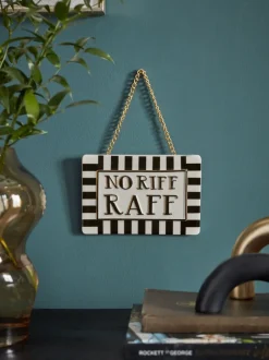 Decoraties*Next Hangend wandbordje met "No Riff Raff"