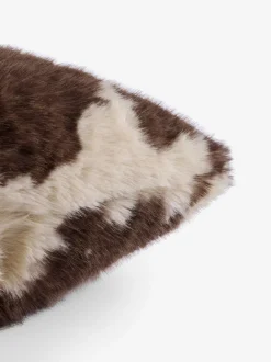 Kussentjes En Plaids|Kussentjes En Plaids|Next Imitatiebont kussentje met abstracte koeprint