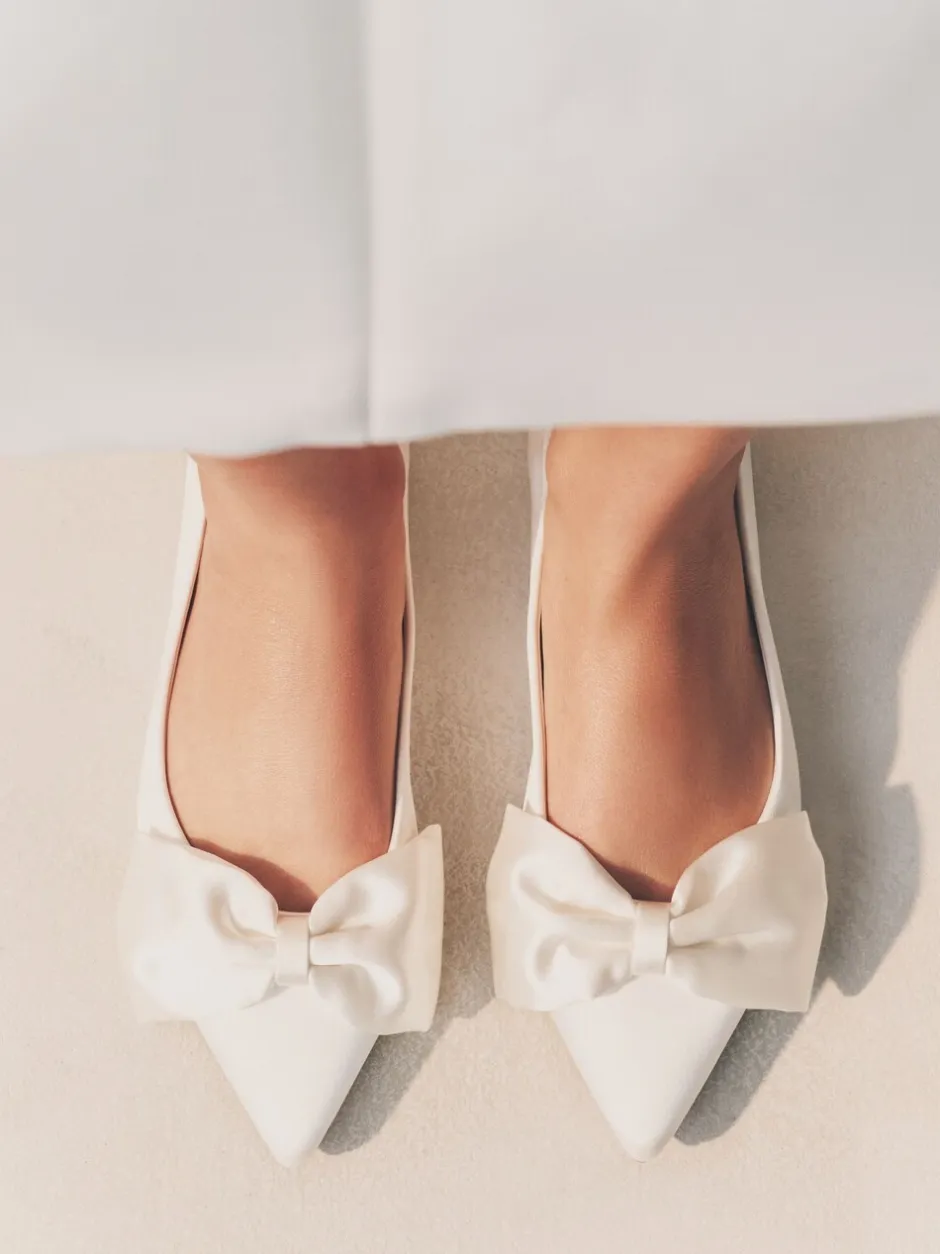 Lage Schoenen|Next Ivoor - Forever Comfort® bruidsballerina's met strik en puntige neus