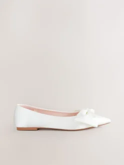 Lage Schoenen|Next Ivoor - Forever Comfort® bruidsballerina's met strik en puntige neus