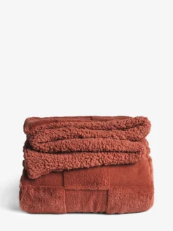 Kussentjes En Plaids|Kussentjes En Plaids|Next Jasper behaaglijke fleece omkeerbare bedloper met dambordmotief Oranje