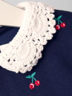 Jurken*Jojo Maman Bébé Crochet Collar Embroidered Sweat Dress