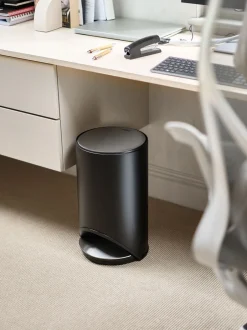 Joseph Joseph*Joseph Joseph Arc 10-Litre Slimline Pedal Bin With Liner Pocket
