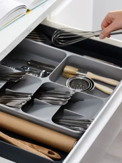 Joseph Joseph|Keukenopslag|Joseph Joseph grijze Drawer Store uitschuifbare bestekbak