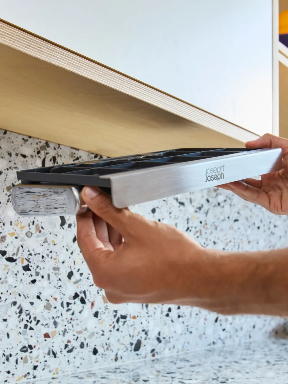 Joseph Joseph*Joseph Joseph Rollgripâ Easy-Tear Kitchen Roll Holder