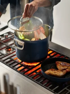 Joseph Joseph*Joseph Joseph Space Folding Handle Ceramic Nonstick 25cm Stock Pot and Lid