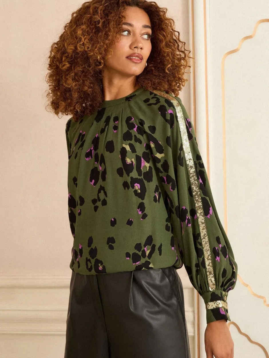 Blouses En Overhemden|Love & Roses - blouse met ronde hals, lange mouwen en paillettenrand Kakigroen dierenprint