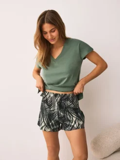 Pyjama's|Next - Pyjama met short Kakigroen met palmprint